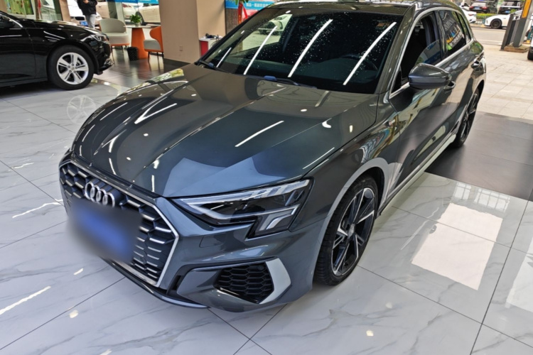 Audi A3 2022 immagine di auto #2