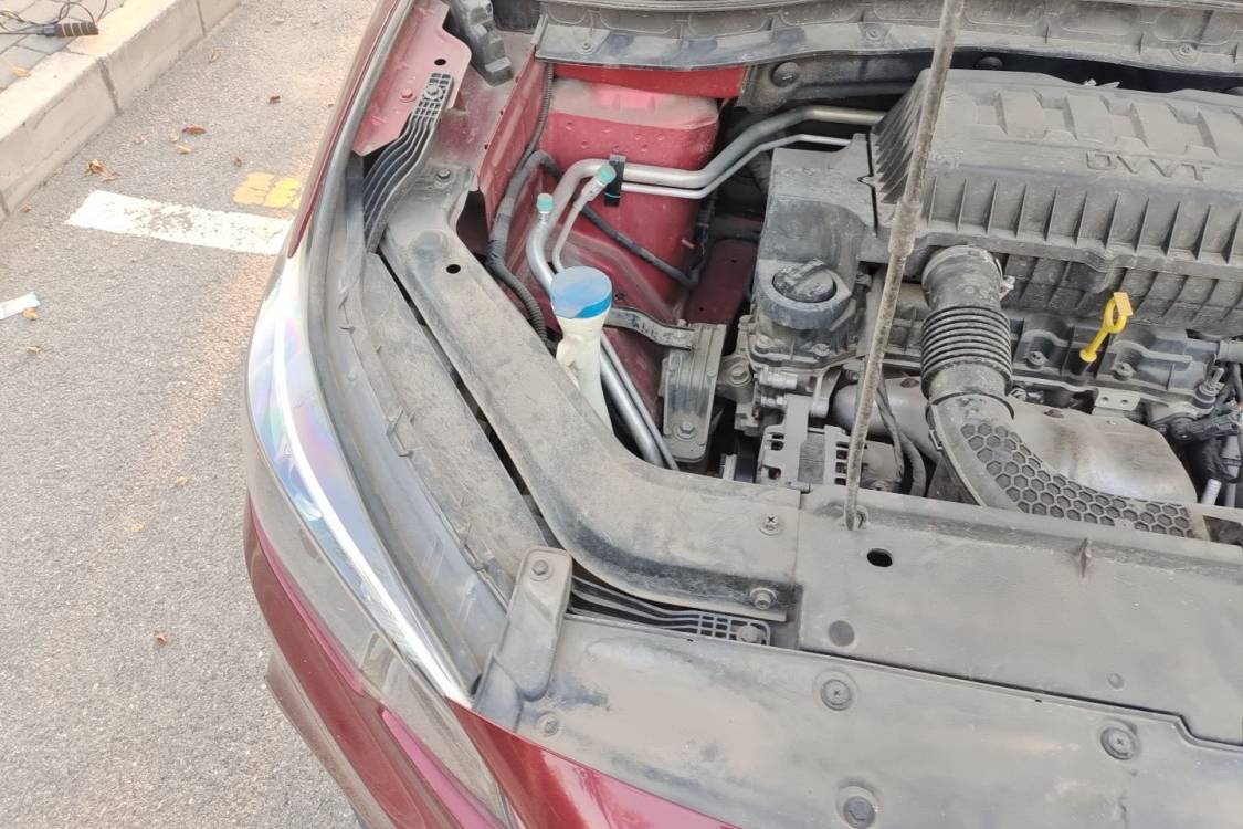 MG ZS 2018 car image #11
