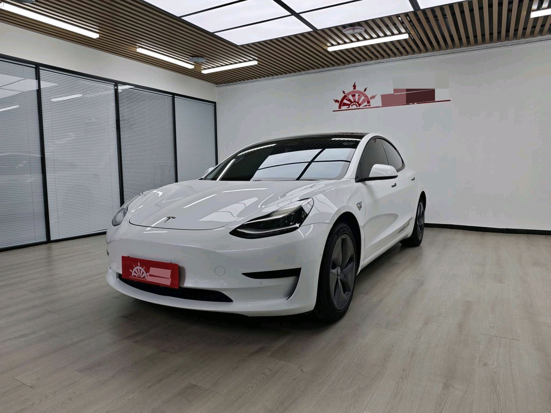Tesla Model 3 2020 Tesla Model 3 2020 car image