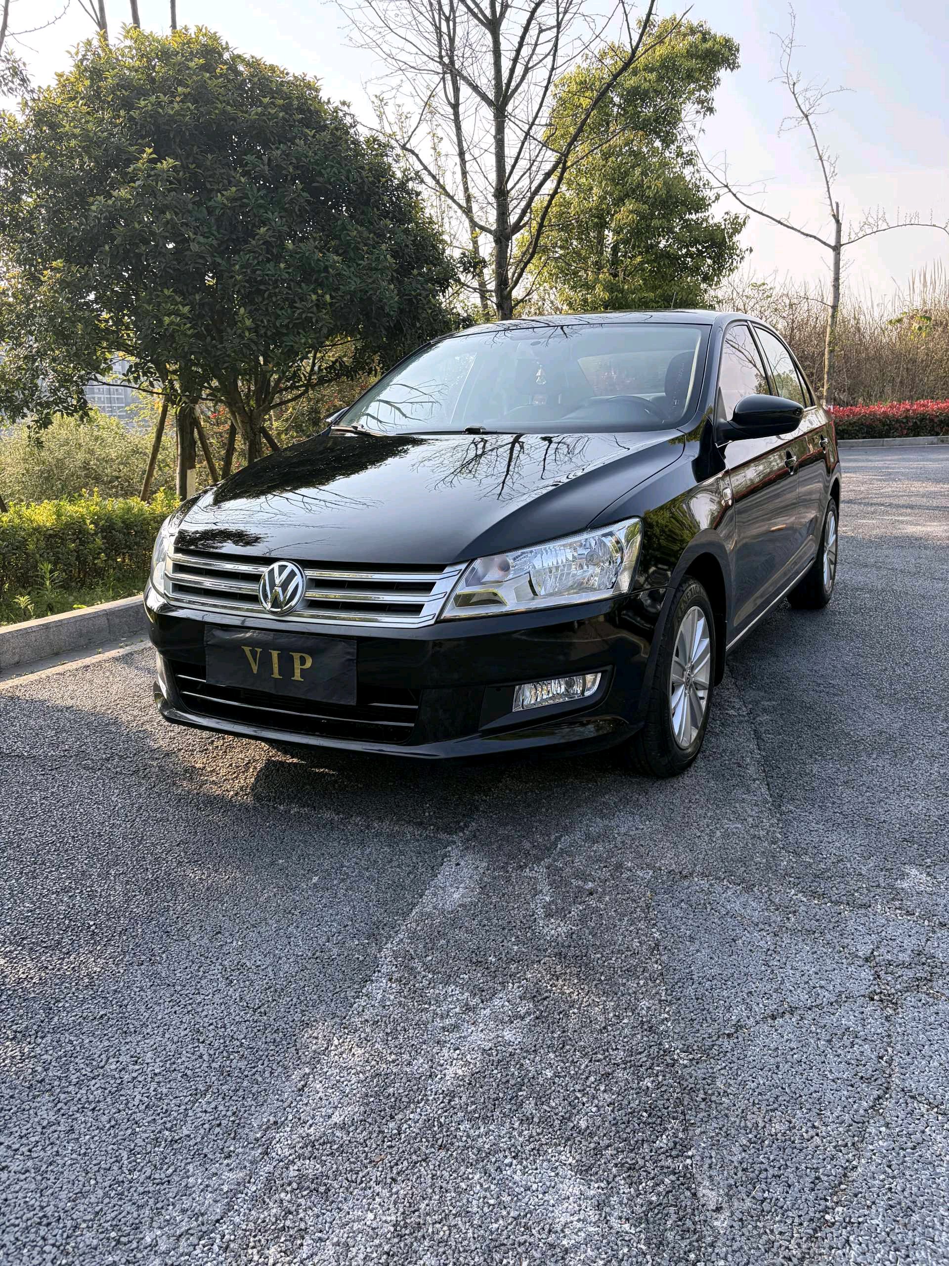 Volkswagen Santana 2015 car image 