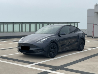 Tesla Model Y 2024 Tesla Model Y 2024 car image
