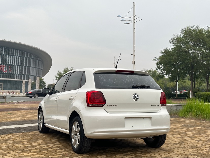 Volkswagen Polo 2014 #6 Volkswagen Polo 2014 car image #6