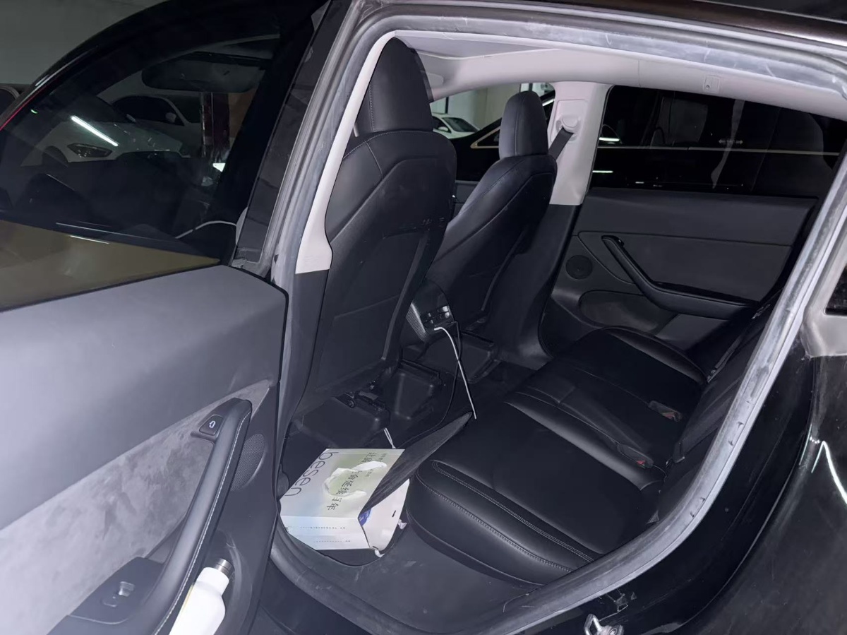 Tesla Model Y 2022 #3 Tesla Model Y 2022 car image #3