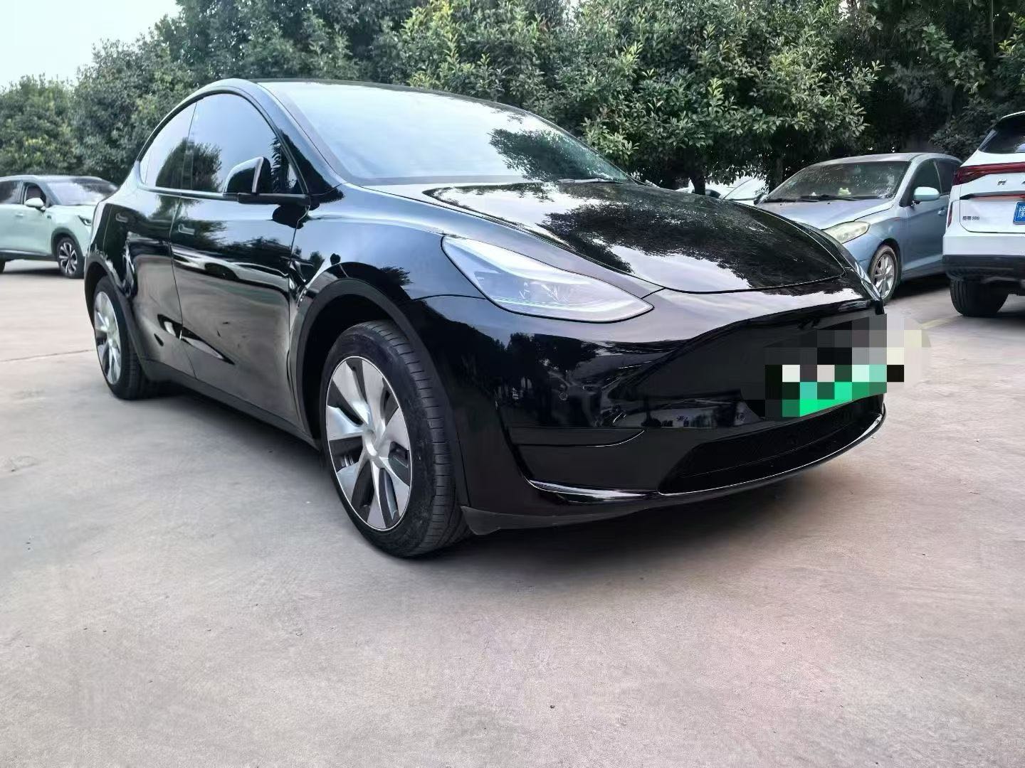Tesla Model Y 2022 car image #4