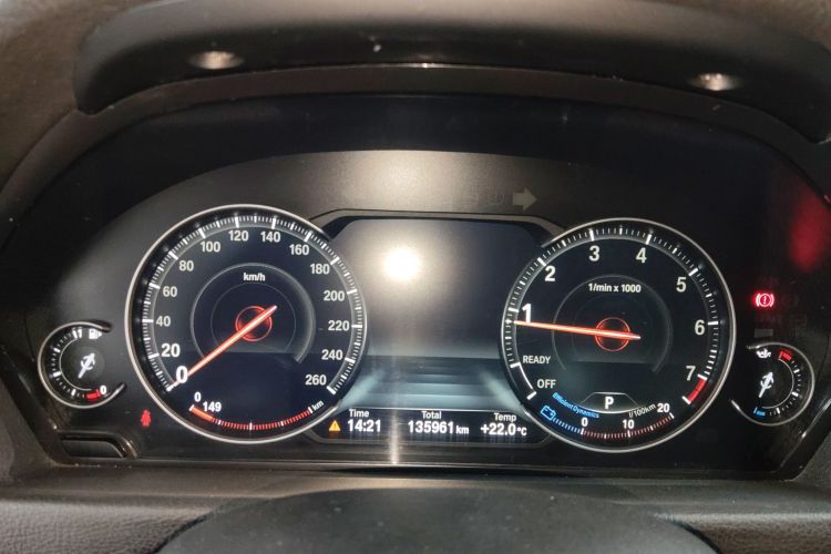 BMW 3 Series GT 2019 imagem de carro #12