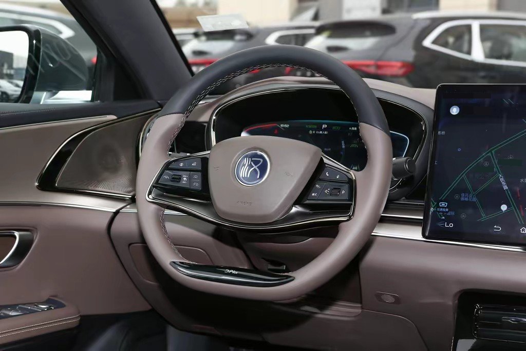 BYD Han 2024 car image #6