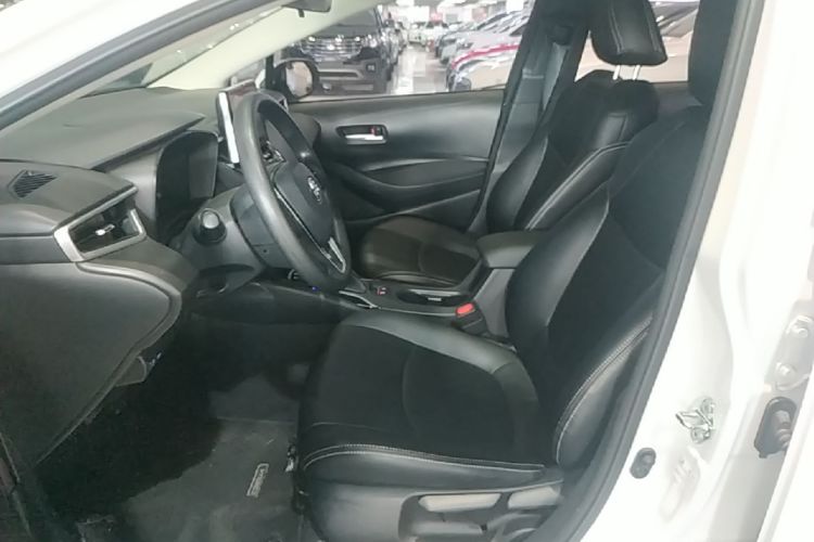 Toyota Corolla 2021 #15 Toyota Corolla 2021 صورة سيارة #15