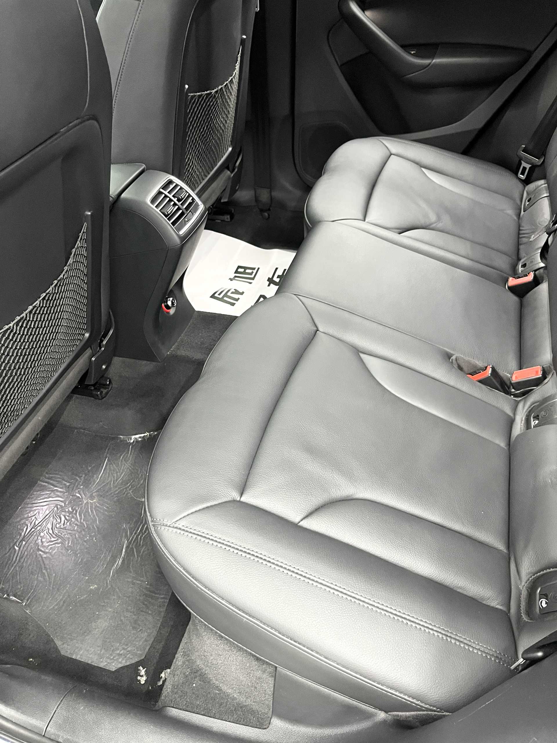 Audi Q3 2014 car image #12