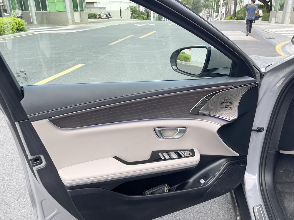 BYD Han 2024 car image #10