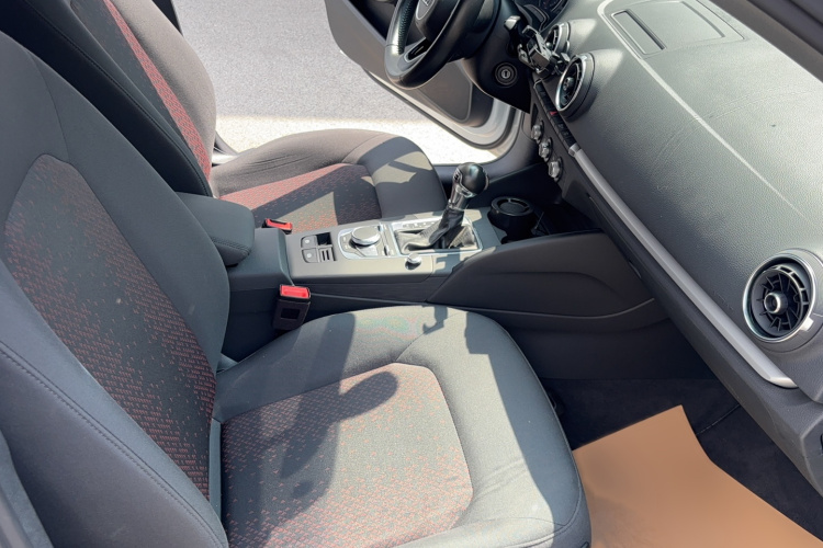 Audi A3 2019 car image #16