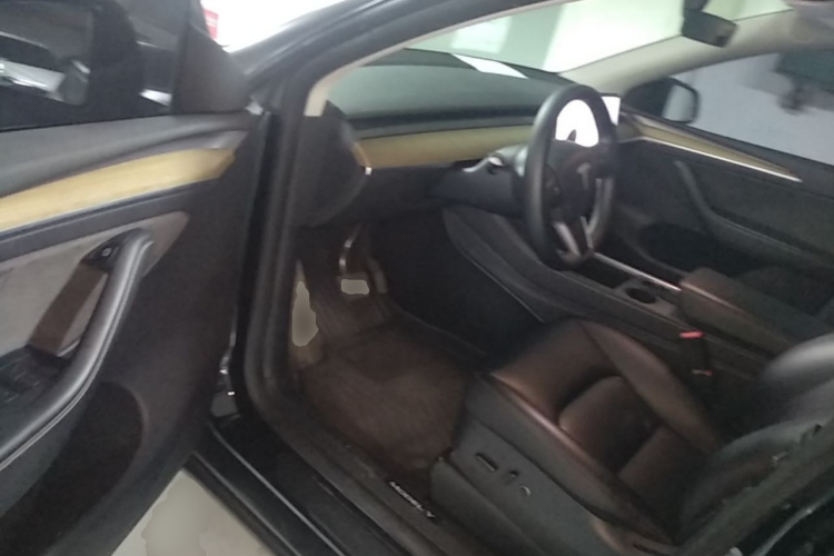 Tesla Model Y 2021 #12 Tesla Model Y 2021 car image #12