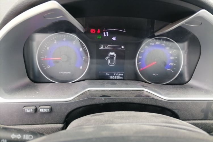 GEELY Emgrand 2016 #13 GEELY Emgrand 2016 car image #13