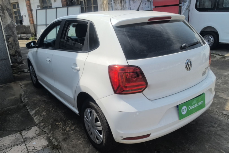 Volkswagen Polo 2018 car image #5
