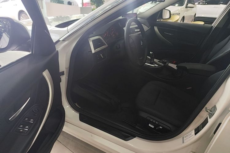 BMW 3 Series 2016 #16 BMW 3 Series 2016 car image #16