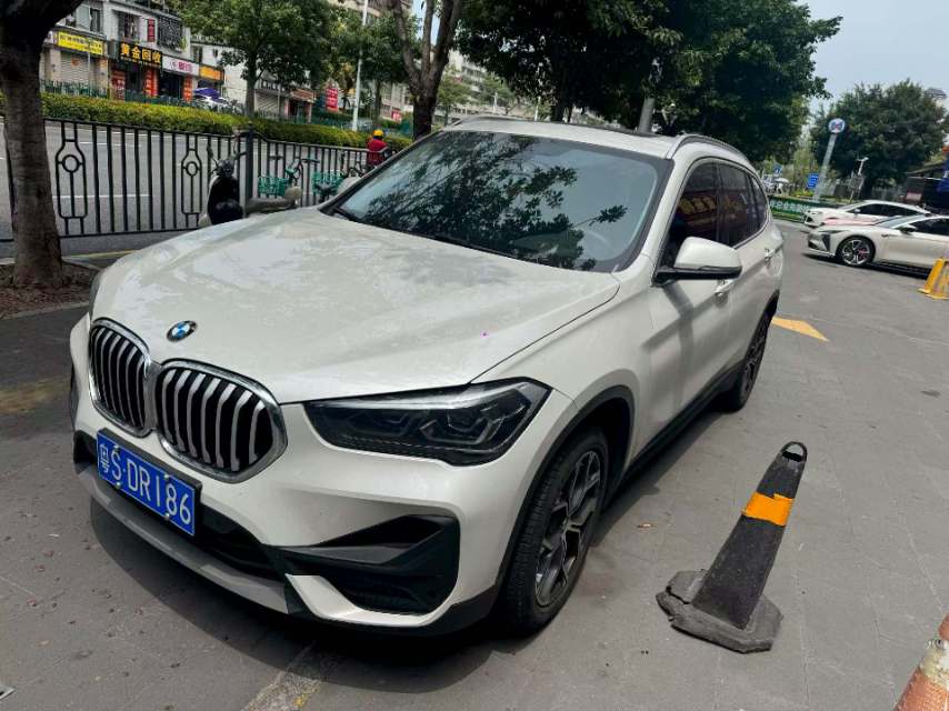 2022 2022 car image
