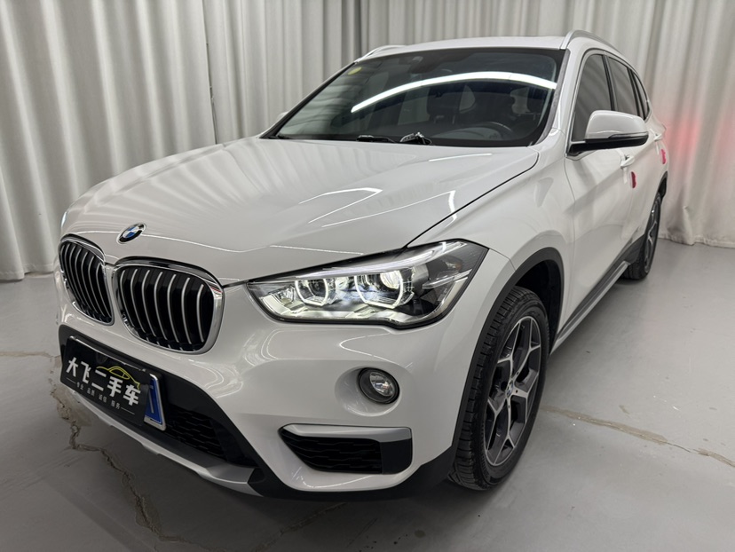 BMW X1 2018 BMW X1 2018 صورة سيارة