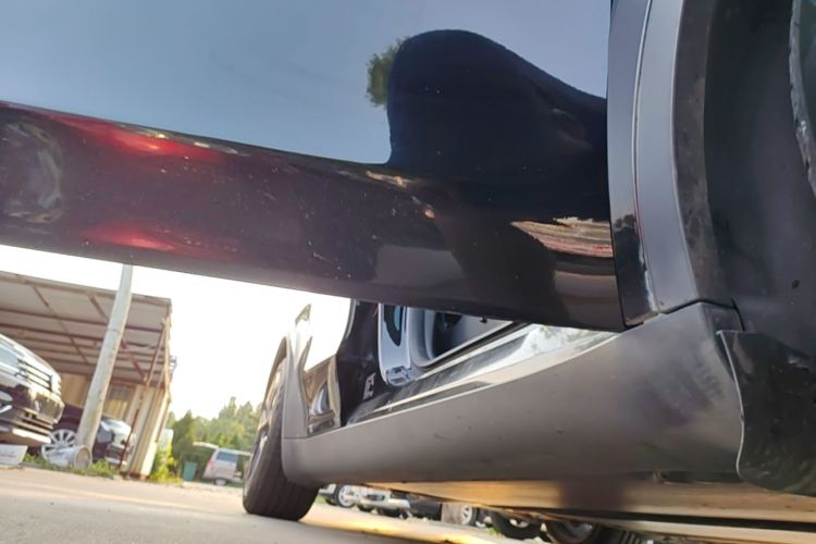 Tesla Model Y 2023 car image #26