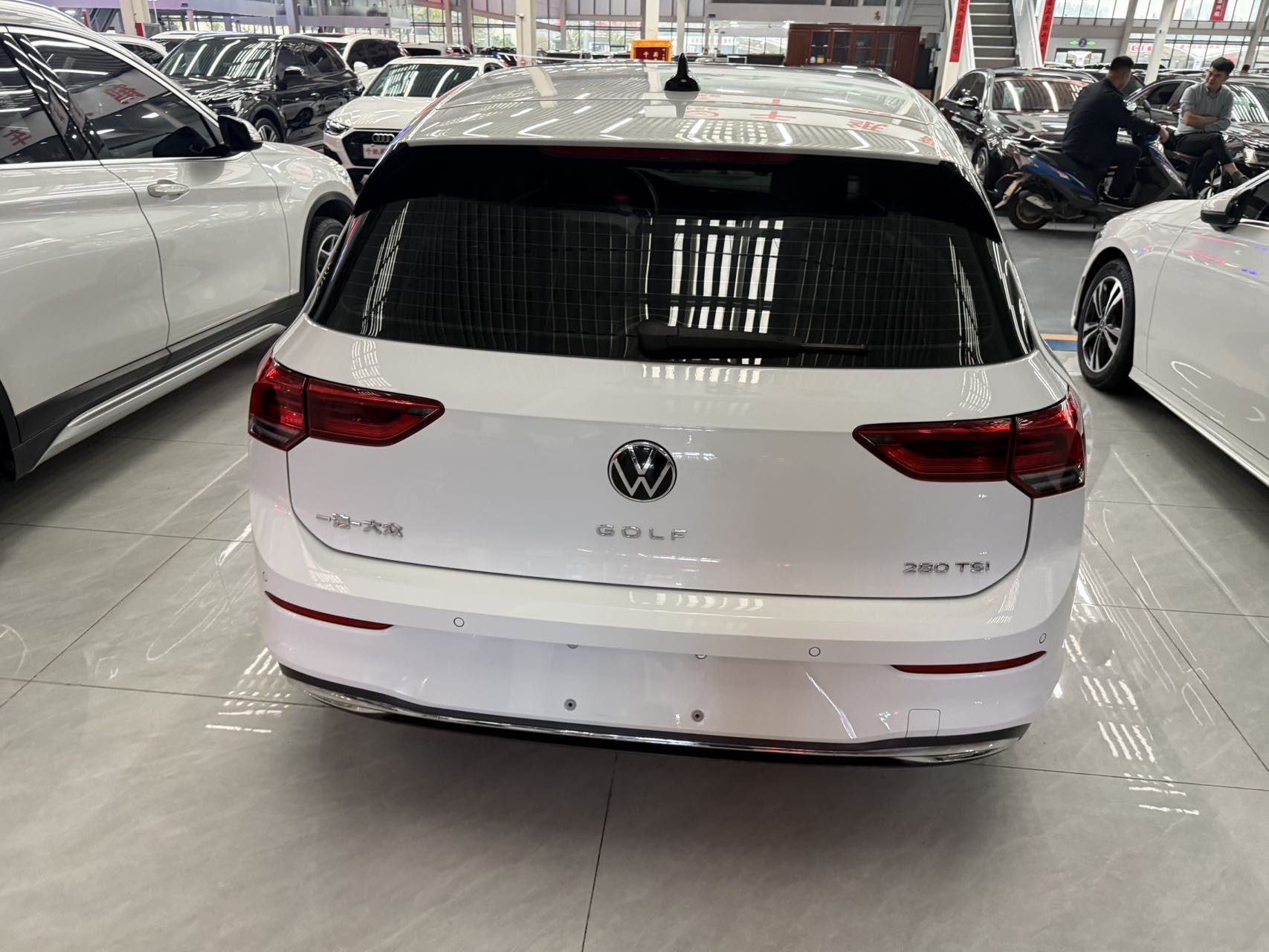 Volkswagen Golf 2022 صورة سيارة #9