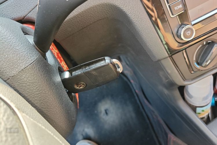 Volkswagen Santana 2017 صورة سيارة #10