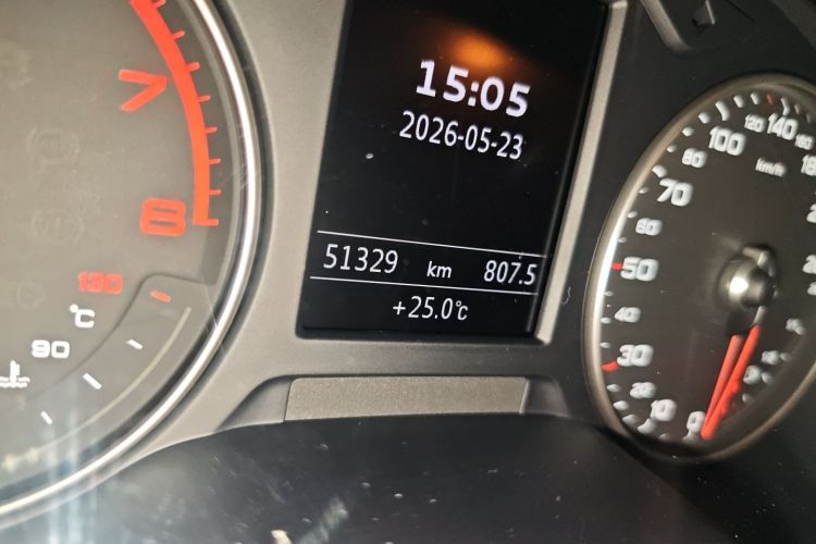 Audi A3 2019 car image #9