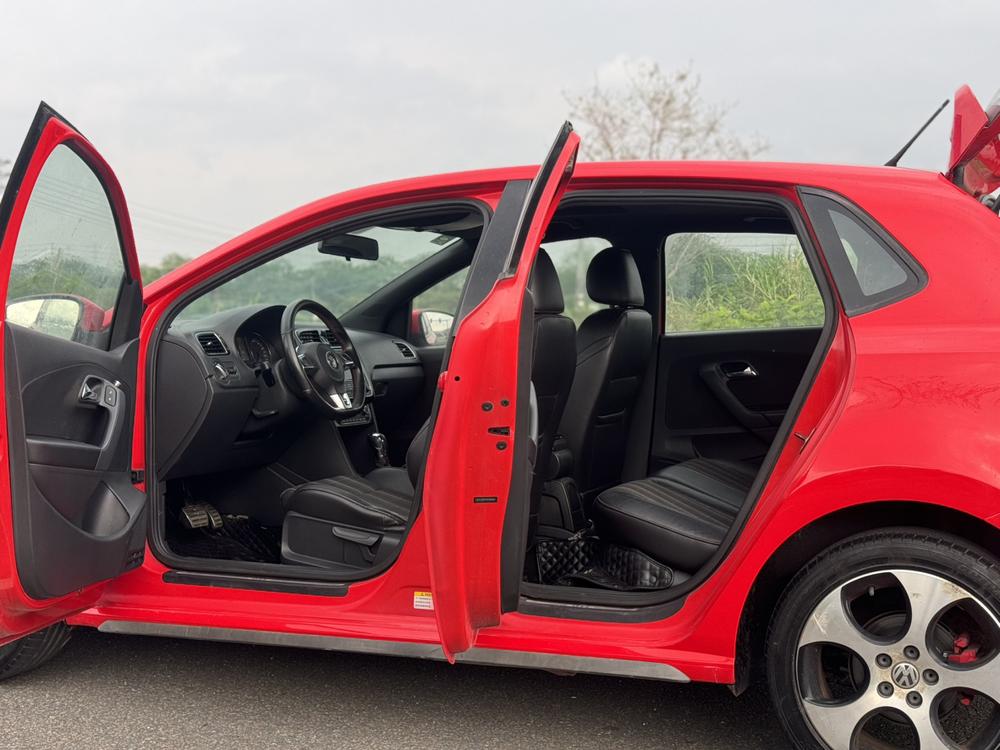 Volkswagen Polo 2014 car image #24