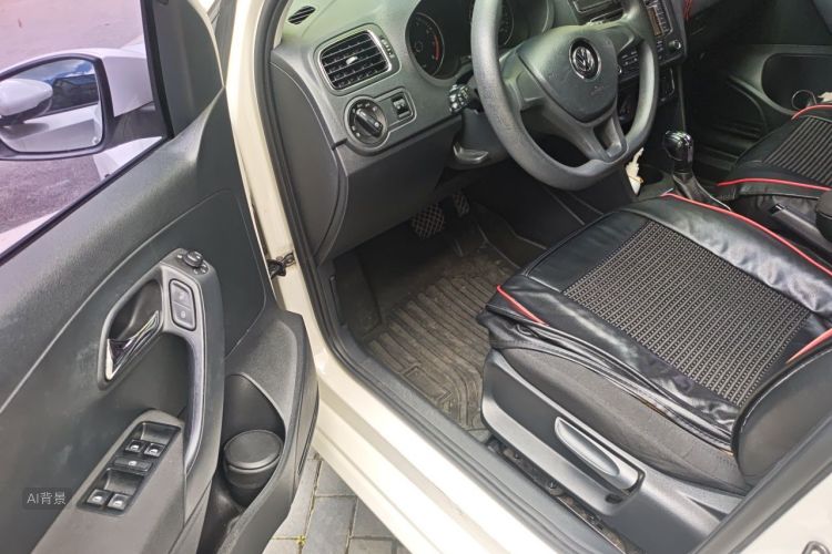 Volkswagen Polo 2015 #18 Volkswagen Polo 2015 car image #18