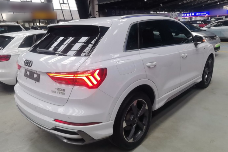 Audi Q3 2021 #7 Audi Q3 2021 car image #7