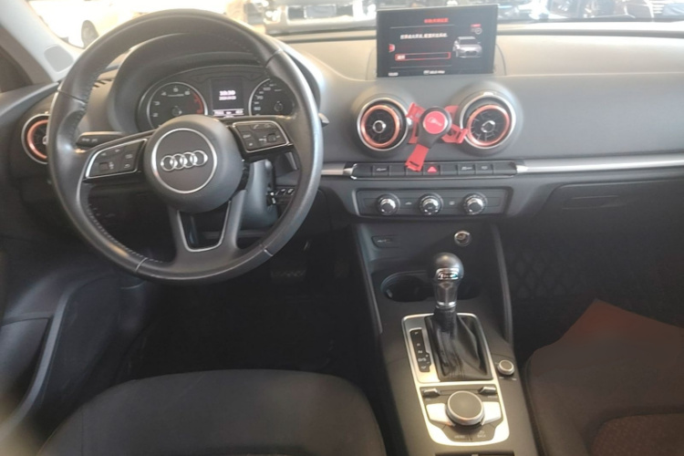 Audi A3 2019 صورة سيارة #10