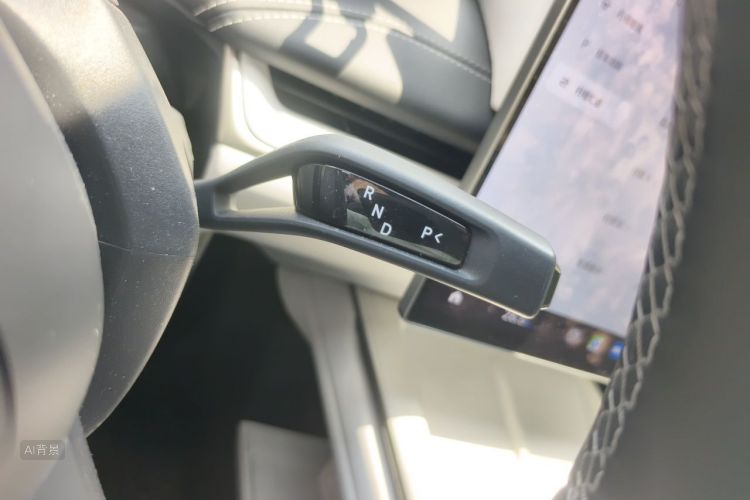 MI SU7 2024 immagine di auto #16