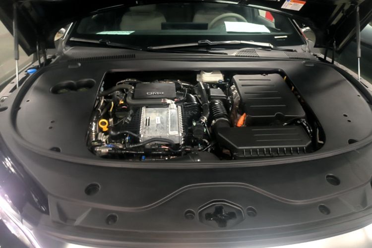 BYD Han 2025 imagem de carro #20