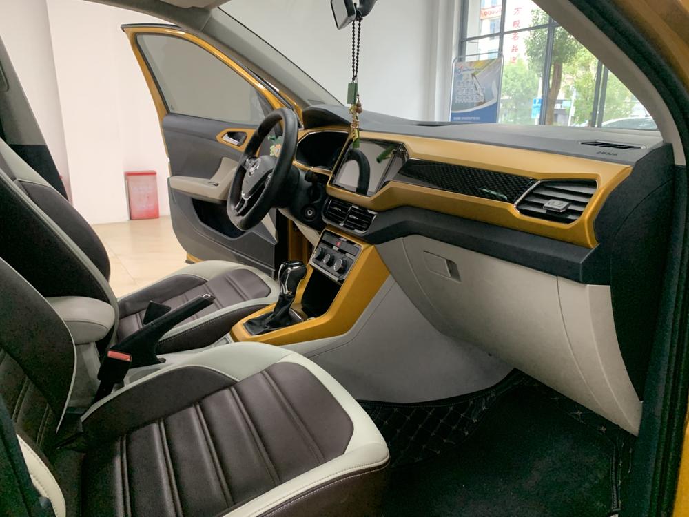 Volkswagen T-Cross 2021 #9 Volkswagen T-Cross 2021 car image #9