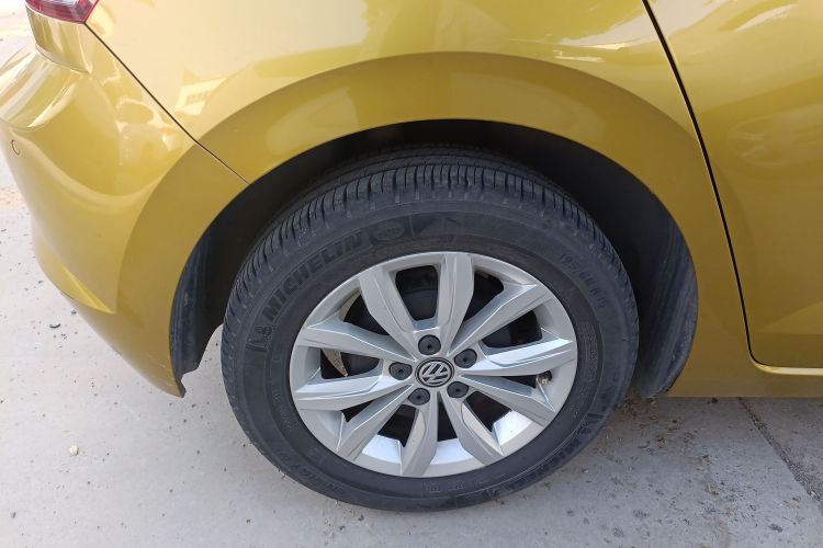Volkswagen Polo 2019 car image #10