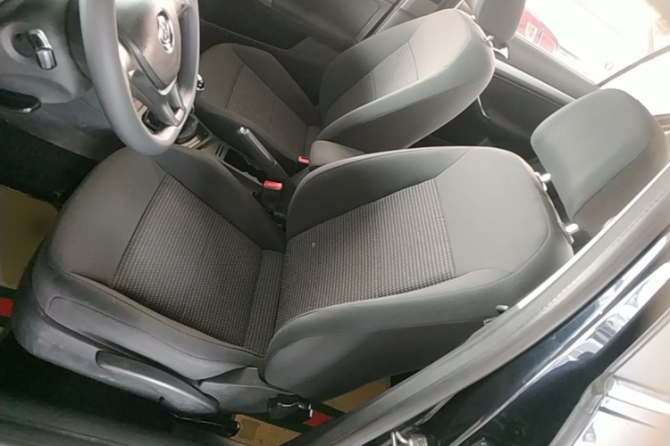 Volkswagen Lavida 2017 car image #15