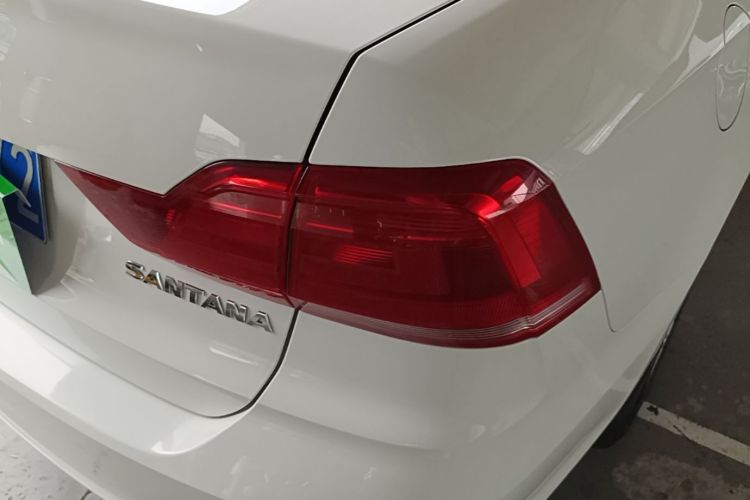 Volkswagen Santana 2018 car image #8