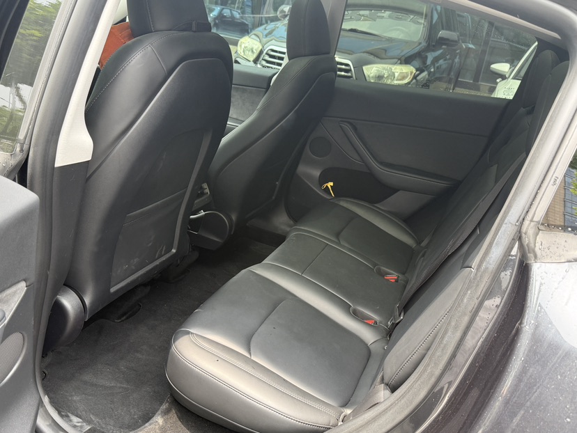 Tesla Model Y 2024 car image #8