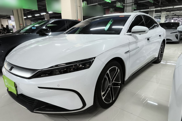 BYD Han 2023 image de voiture #2