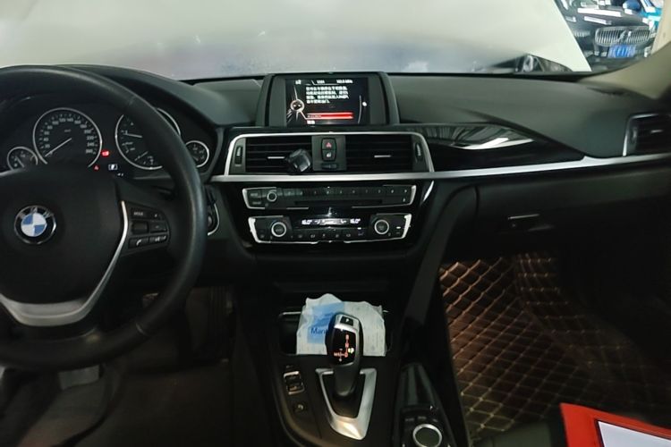 BMW 3 Series 2017 #13 BMW 3 Series 2017 car image #13