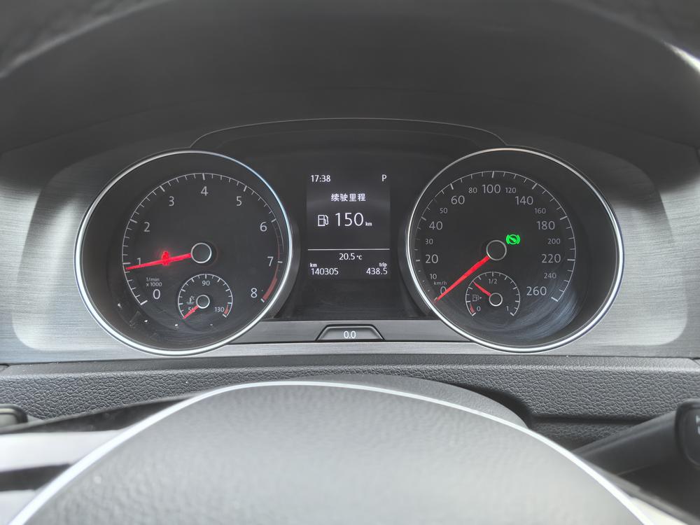 Volkswagen Golf 2016 car image #16