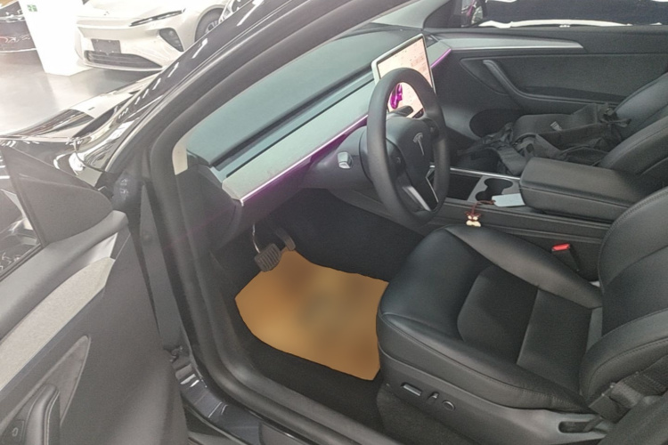 Tesla Model Y 2024 #12 Tesla Model Y 2024 car image #12