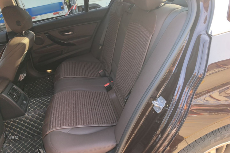 BMW 3 Series 2019 #19 BMW 3 Series 2019 immagine di auto #19