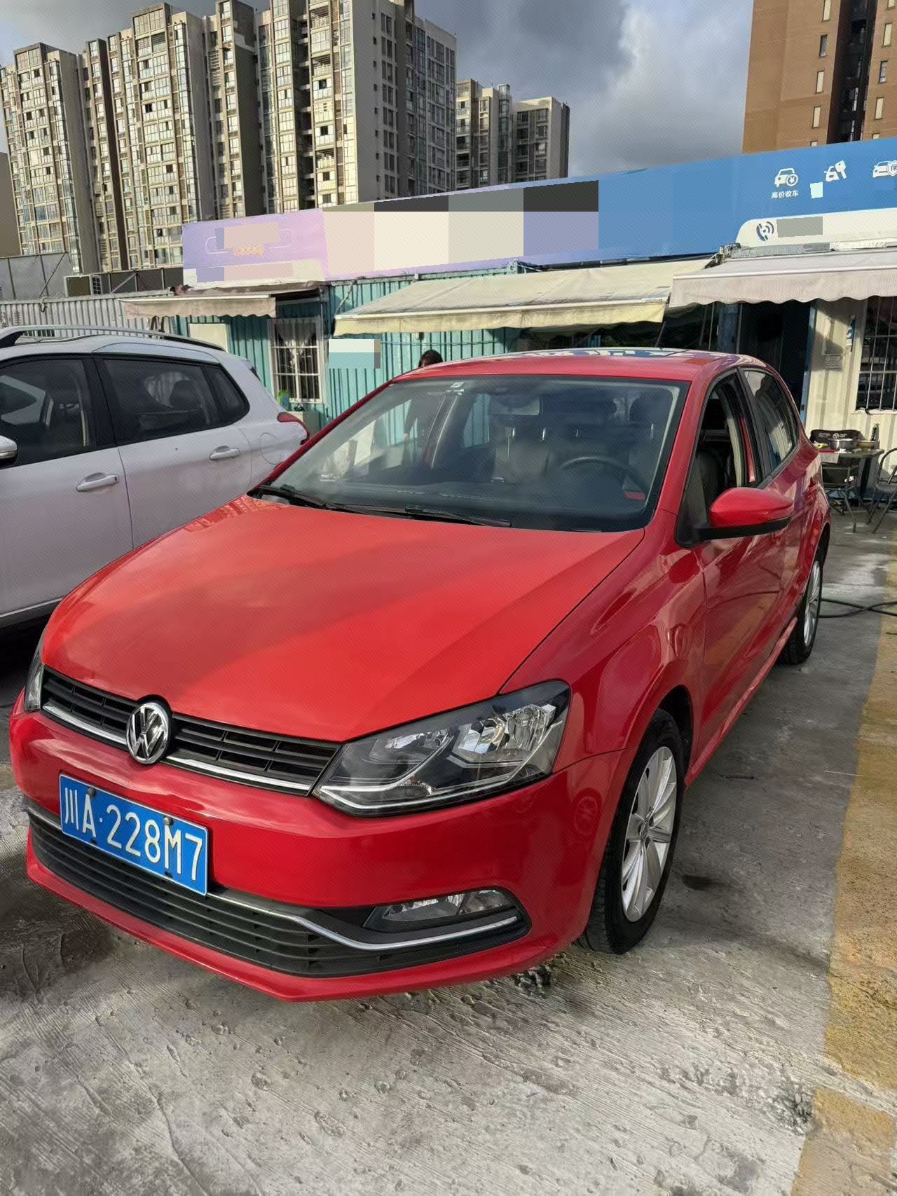 Volkswagen Polo 2015 Volkswagen Polo 2015 car image