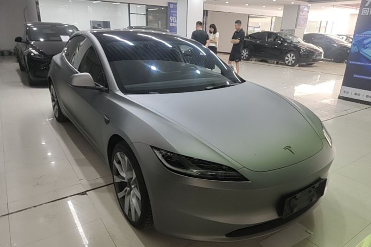Tesla Model 3 2024 car image #6