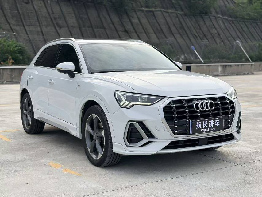 Audi Q3 2019 #2 Audi Q3 2019 car image #2
