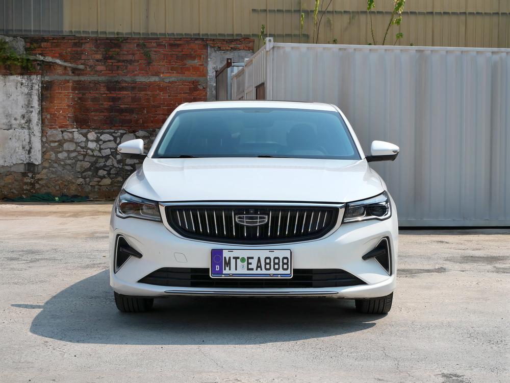 GEELY Emgrand 2021 #2 GEELY Emgrand 2021 car image #2