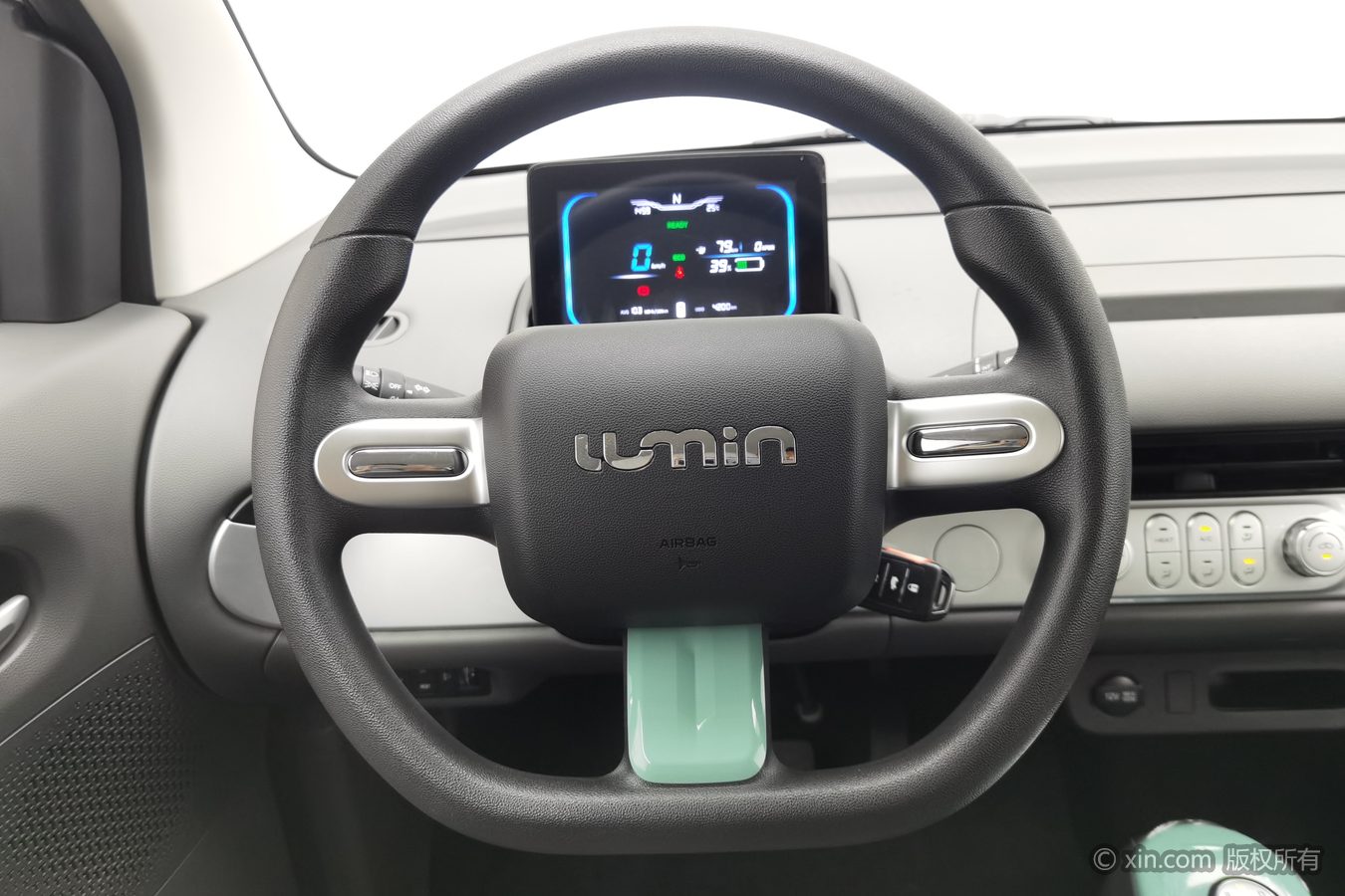 2025 car image #11