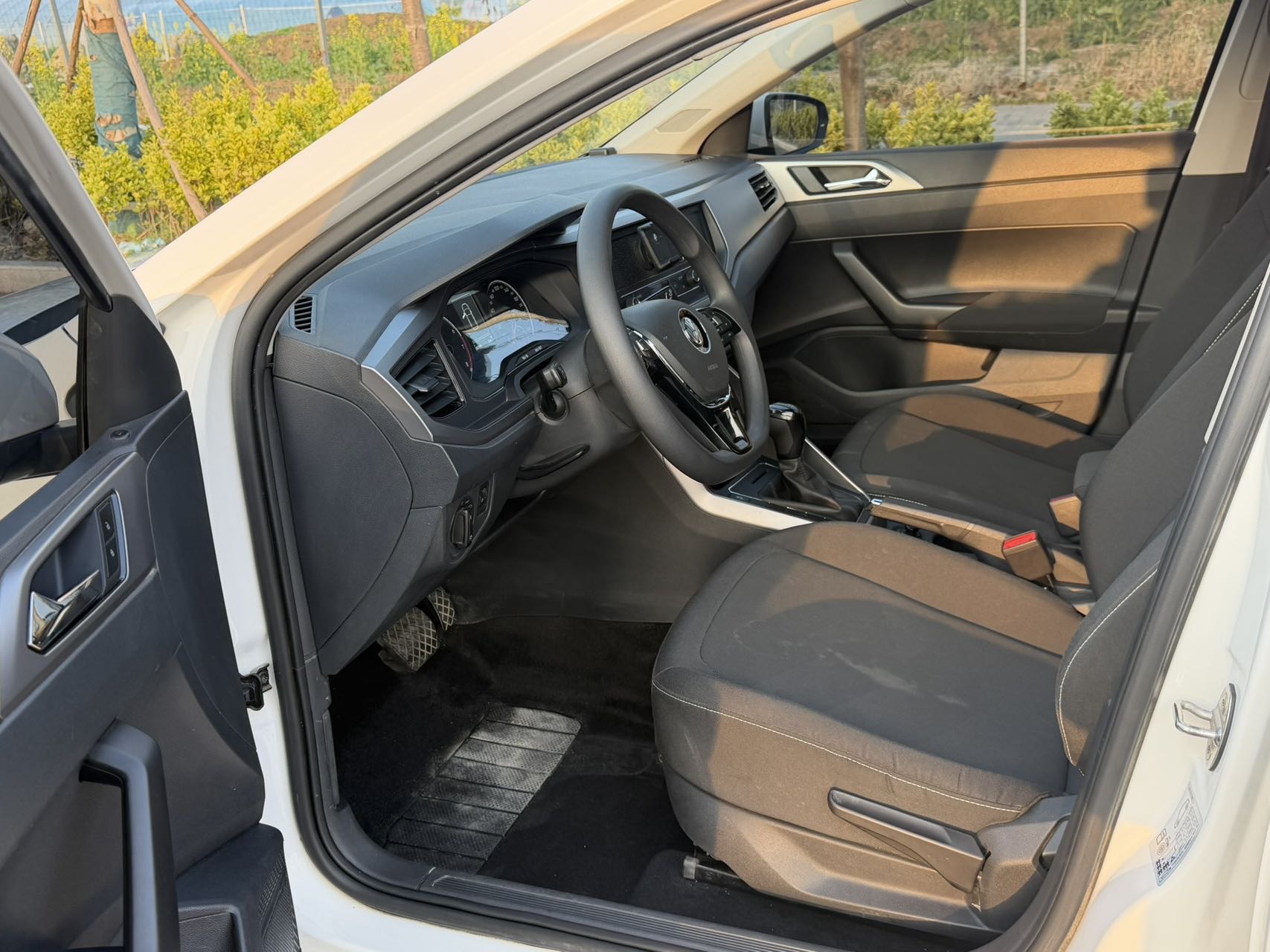 Volkswagen Polo 2019 #3 Volkswagen Polo 2019 car image #3