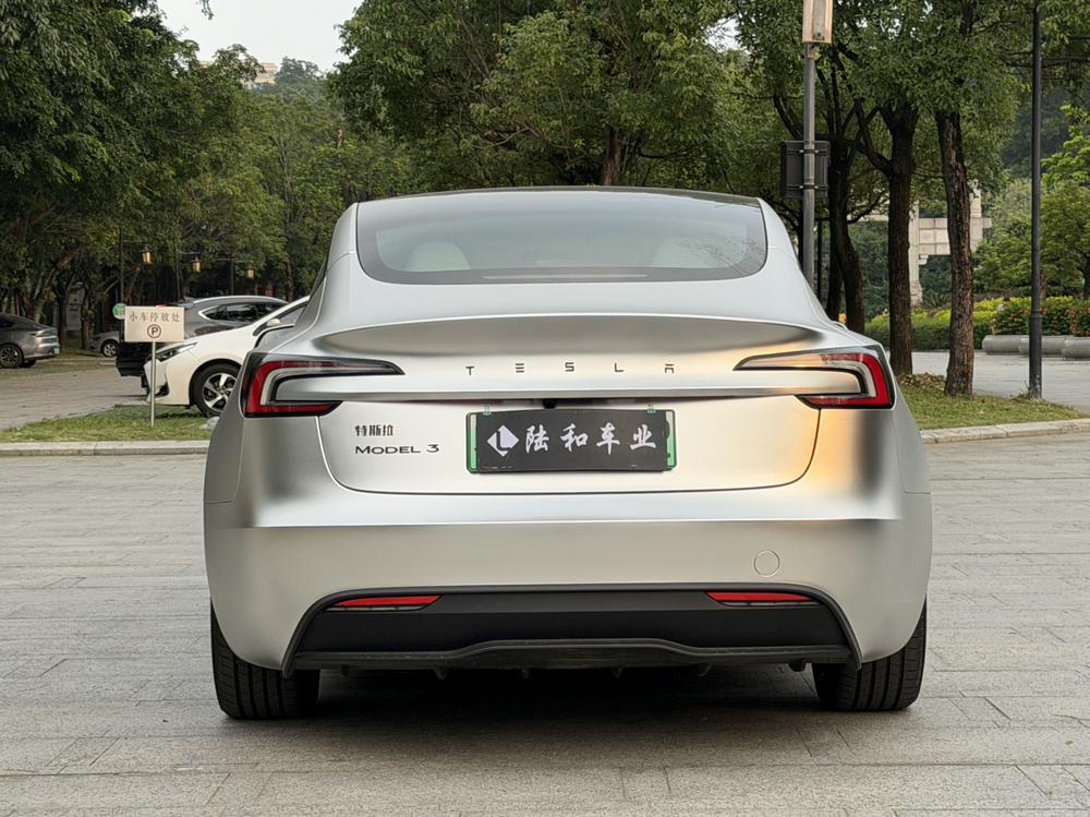 Tesla Model 3 2026 car image #6