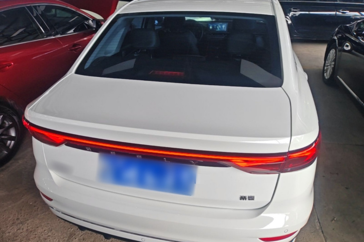 GEELY Emgrand 2023 #4 GEELY Emgrand 2023 car image #4