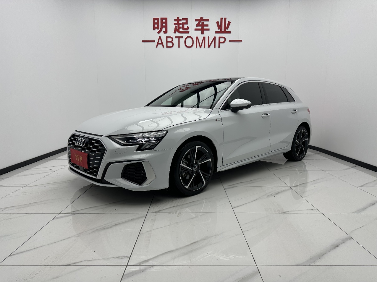 Audi A3 2023 Audi A3 2023 صورة سيارة