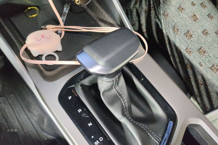 GEELY Emgrand 2024 car image #16